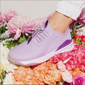 NIB Women’s Clove Nursing / Healthcare Shoes in Lavender, sz 10